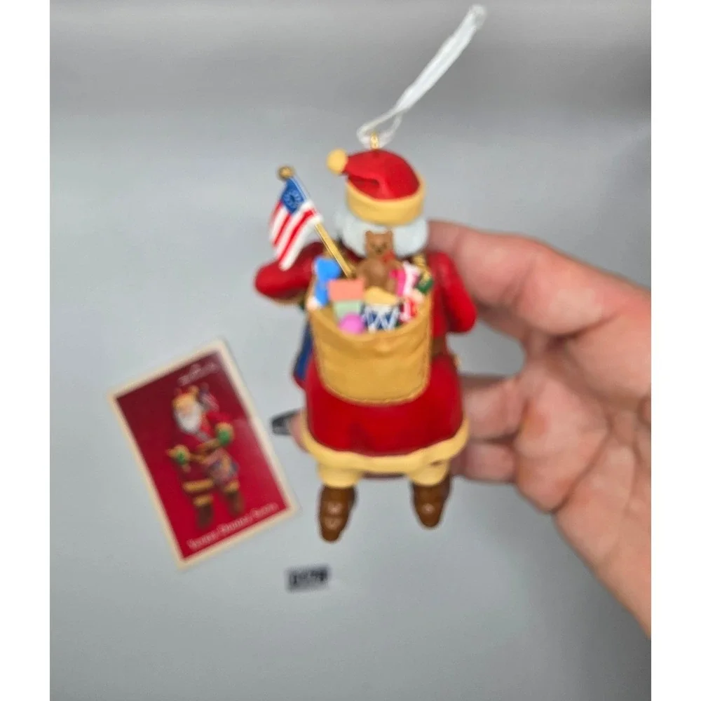 Hallmark Keepsake Yankee Doodle Santa 2005 Christmas Ornament Drummer Flag#948